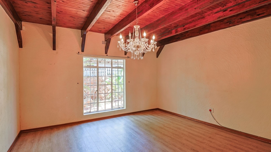 5 Bedroom Property for Sale in Protea Park North West